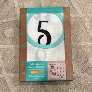 Kate & Milo Milestone Photo Blanket - White